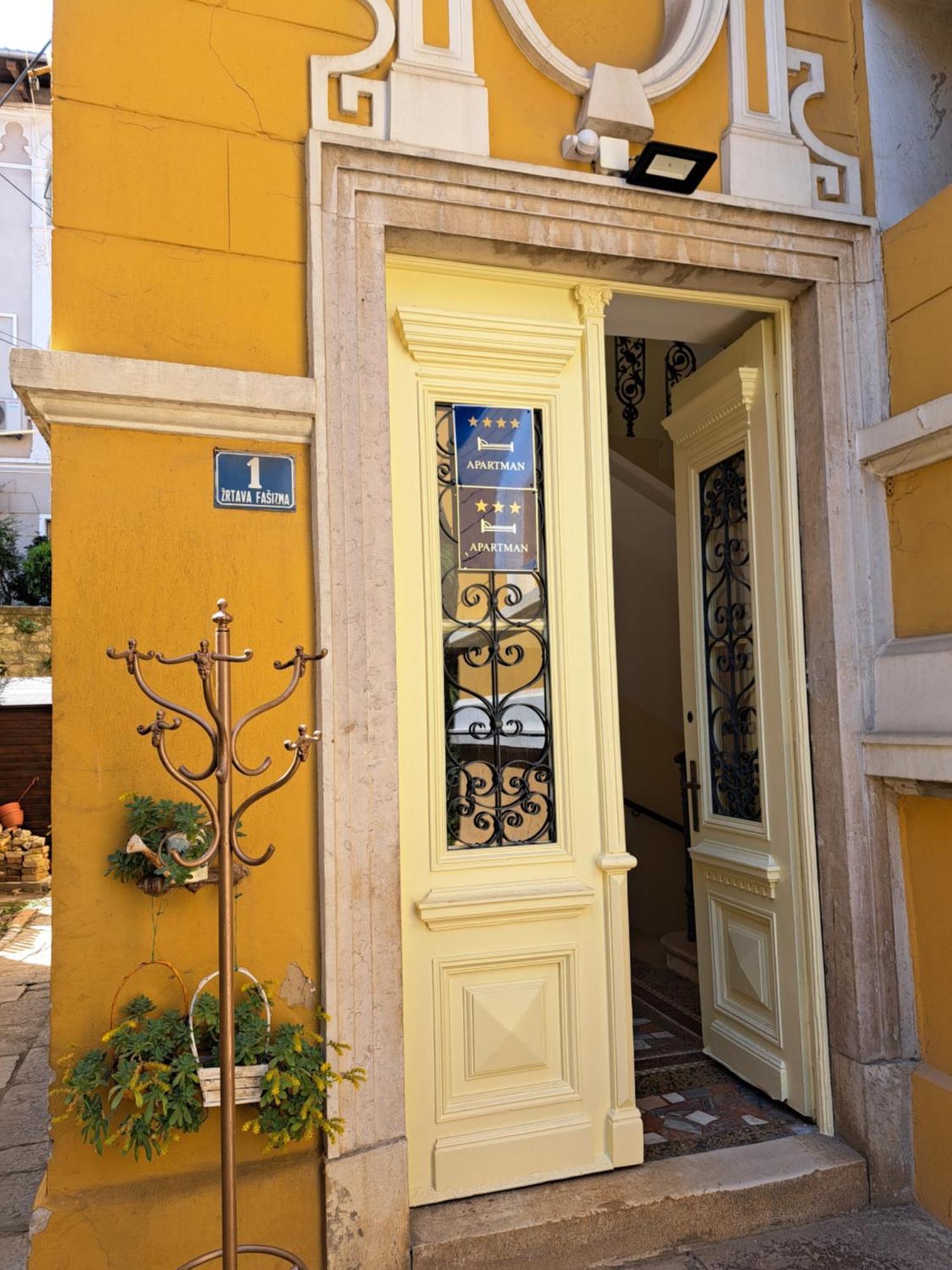 Apartman Barocco Lovran Buitenkant foto